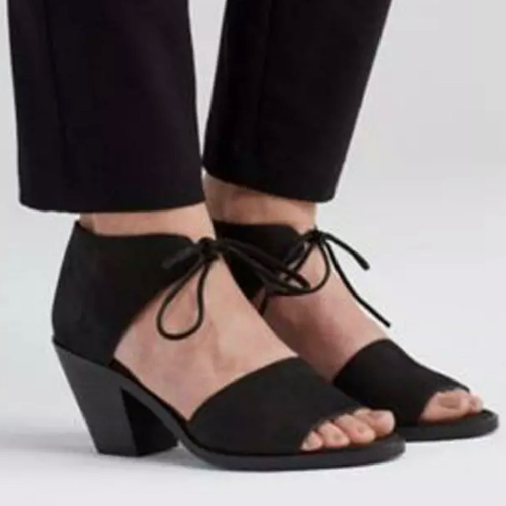 EILEEN FISHER Ann Ankle Tie Sandal black leather stacked block heel 9 1/2